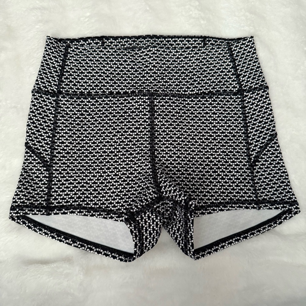 Lululemon Black and White Women's Shorts